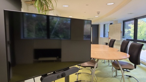 New Smart Screen equipment in meeting & study room at Moore Library
