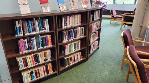 Moore Library Literature Collection shelves